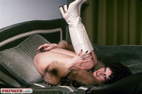 Gorgeous Babe Bares Her Lusty Boobs And Jui XXX Dessert Picture