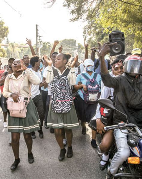 Estudiantes Protestan En Hait Contra Secuestros