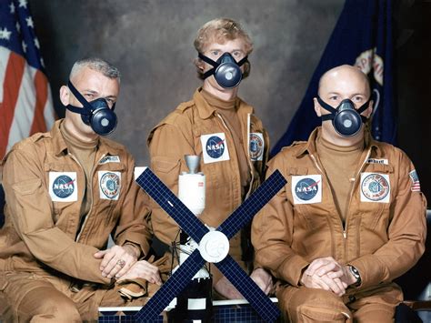 crew skylab  backup