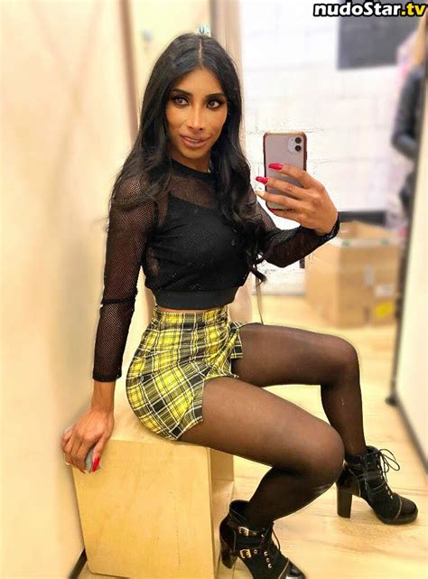 Alexia Lombardi Nude OnlyFans Photo Nudostar TV