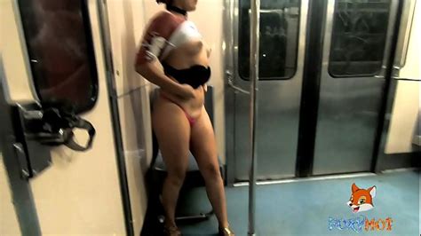 Encoxada no metrô no Brasil Xvideos Xxx Filmes Porno