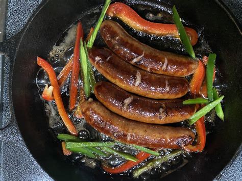 how long to cook bratwurst on stove