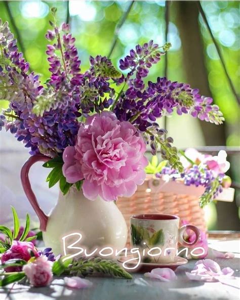 Pin By Beatrice Casillo On Buongiorno Flower Arrangements Beautiful