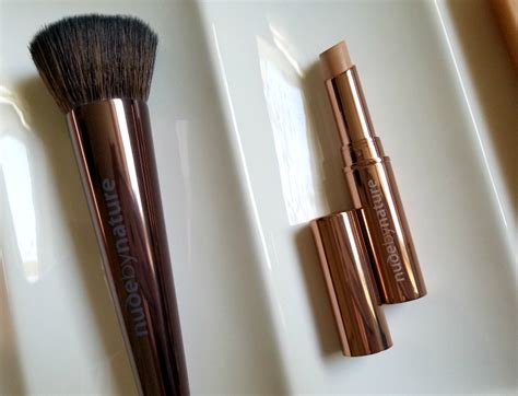 Nude By Nature Flawless Liquid Foundation Flawless Concealer Buffing Brush Madame Keke