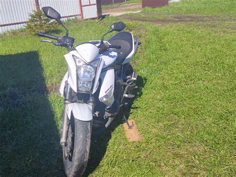 Купить б у Kawasaki ER N инжектор в Рошале белый naked bike года по цене рублей