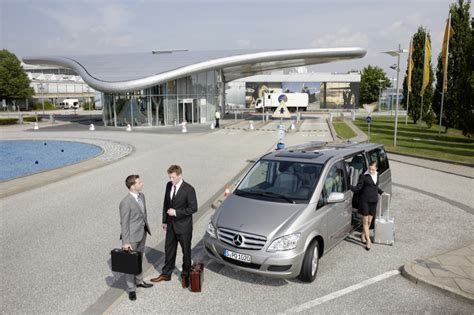 New Generation Mercedes Benz Viano Picture Galore Autoevolution