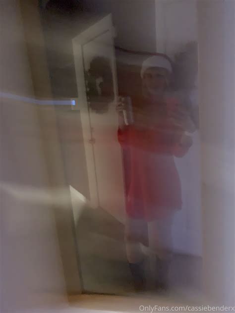Cassiebenderfit P Of Porn Pic