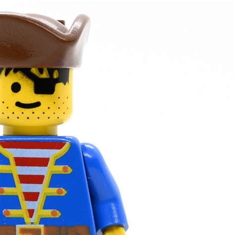 Pirate - | Lego Minifigures | lego.minifigures.world