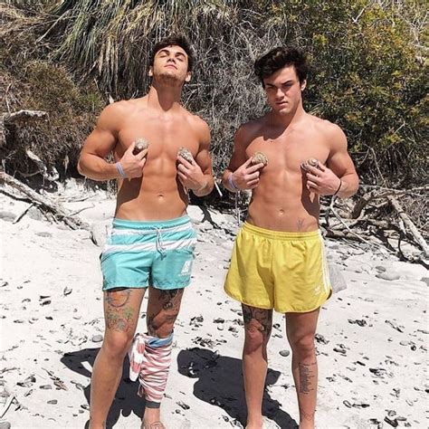 Pin By Taylor On Dolan Twins Dolan Twins Twins Grayson Dolan