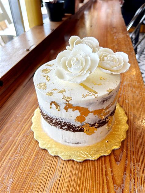 Semi Naked Cake Tarts Bakery