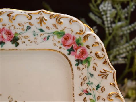 Proantic Paire De Plats Décoratifs En Porcelaine Vieux Paris Assie