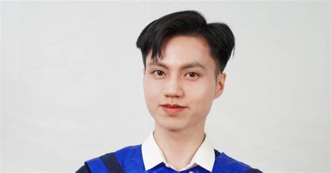 Hot boy tốt nghiệp thủ khoa làm trợ giảng trường Ngoại thương ở tuổi