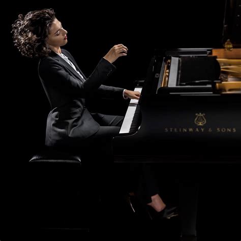Khatia Buniatishvili — Lee Music