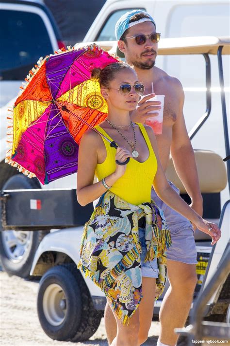 Nicole Richie Nude OnlyFans Leaks Fappening Page FappeningBook