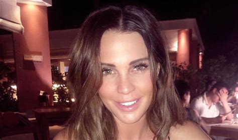 Bella Thorne Smoking Weed In Her Bikini Danielle Lloyd Beach Photos