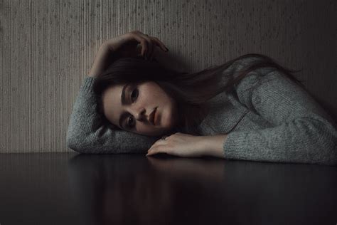 Model Red Lipstick Brunette Women Rings Black Nails Portrait Sweater