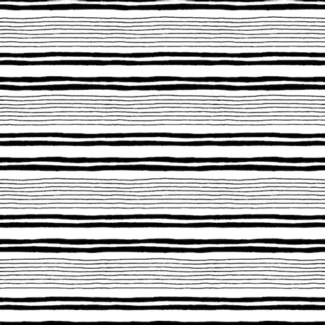 Thin Horizontal Line Pattern