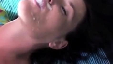 SDRUWS2 AMATEUR FACIAL AND CUM EATING