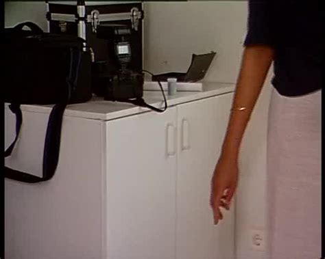 Milf Mit Riesem Busch Fingert Sich Selbst Hotntubes