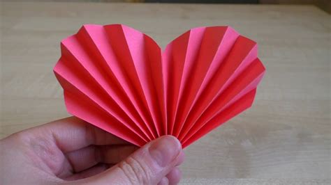 Как сделать сердце из бумаги своими руками. Подарок маме. Поделка ...