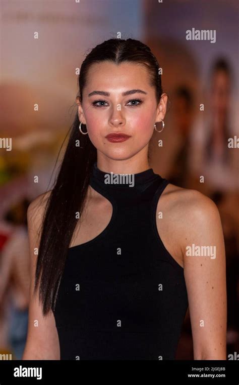 The railway children return film 2022 hi-res stock photography and