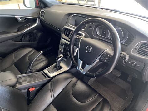 Used Volvo V40 T4 Inscription At 2017 V40 T4 Inscription At For