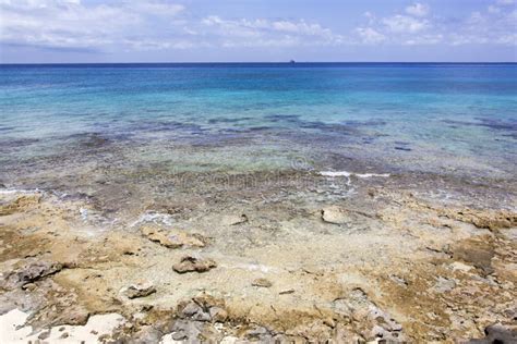 Playa Rocosa De La Isla De Cozumel Y Aguas Transparentes Foto De