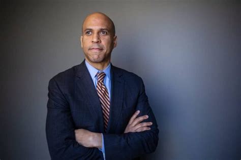 Cory Booker Biography, Age, Wiki, Height, Weight, Girlfriend, Family & More
