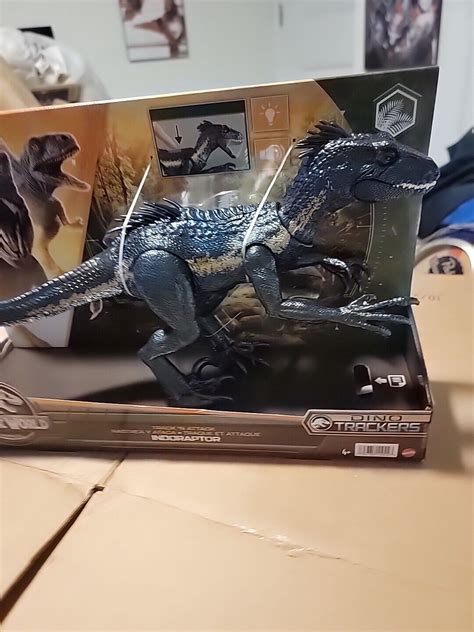 New Jurassic World Indoraptor Track N Attack Dino Tracker Dinosaur Nib Ebay