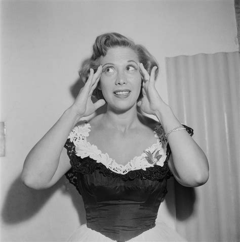 Dinah Shore Net Worth Wiki Age Weight And Height Relationships