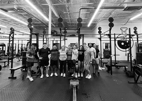 5 Benefits of Group Fitness No One Talks About - EnduraLAB - Gym in