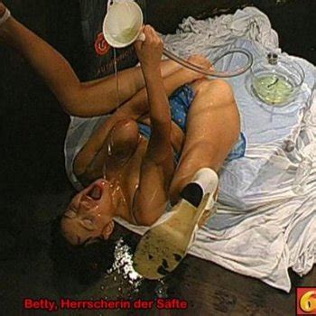 Hot Sluts Gets Exposed By Bunchof Nasty Guys Photos