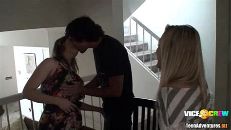 Three Friends Decide To Have Wild Sex Together XNXX