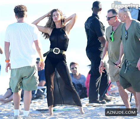 Gisele Bundchen Sexy Spotted Showing Off Her Hot Breasts For A Photoshoot In Florida AZNude