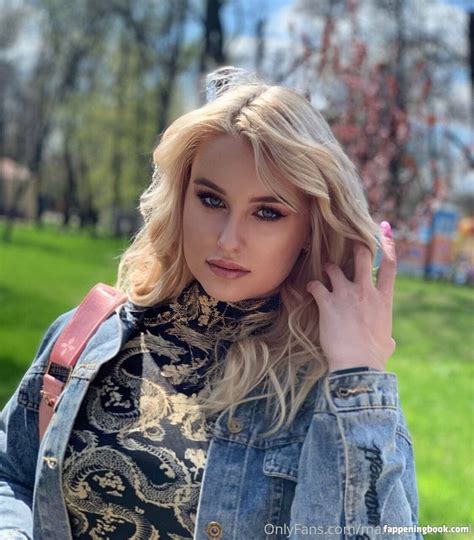 Fluffy Bun Puglerie Nude OnlyFans Leaks Fappening FappeningBook