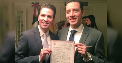 As Se Celebr La Primera Boda Gay En Una Representaci N Diplom Tica De M Xico Infobae