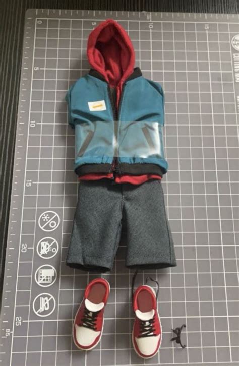 FREE LOCAL POSTAGE MARVEL SPIDER MAN HOT TOYS 1 6 SCALE MMS567 SPIDER MAN MILES MORALES