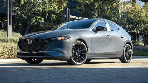 Mazda 3 Hatchback Signature 2025 Lucas Sohail