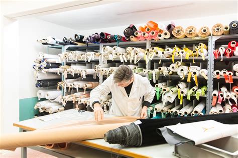 Striding Forward at René Caovilla - The New York Times