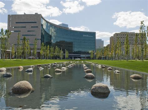Cleveland Clinic plans to sublease most of its Independence office