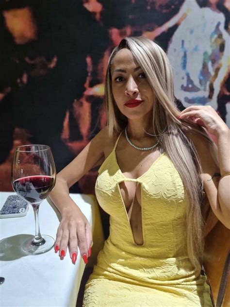 Wear Go Blonde Balayage On Brown Highlights HD Transparent Lace