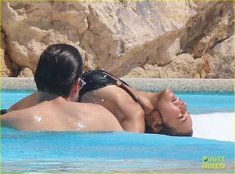 Naked Мишель Родригес Added 07 19 2016 by OrionMichael