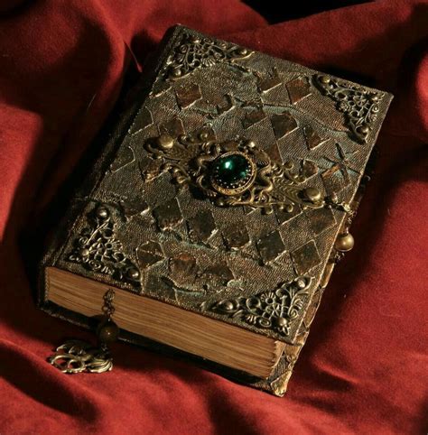 Пин от пользователя Nika на доске Magic | Книги ручной работы, Блокнот ...