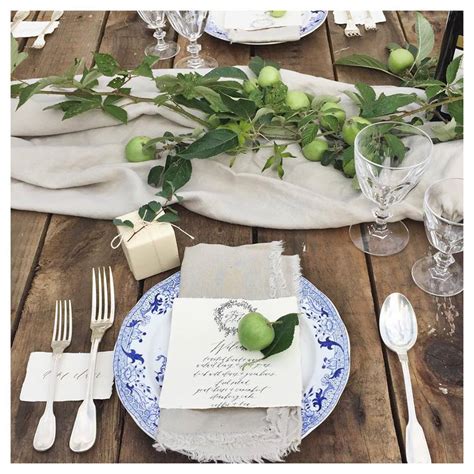 Naked Table Ou Trilho Ou Toalha