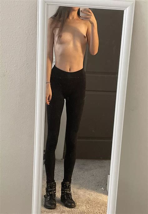 Selfie Sunday Nudes Headless Nude Pics Org