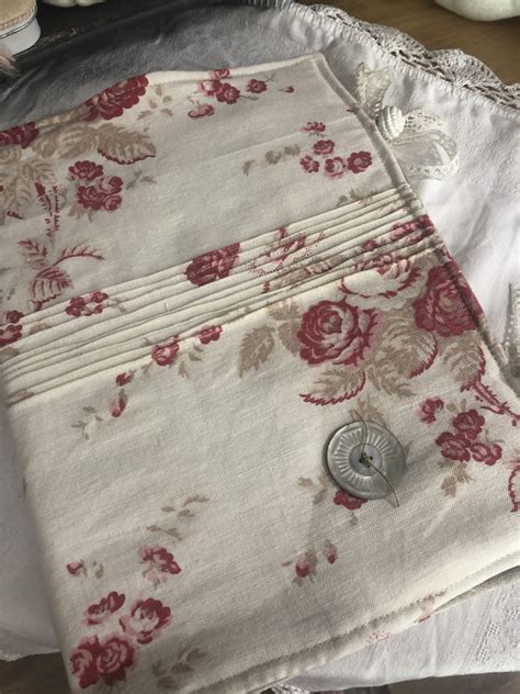 La pochette lingerie Adèle Le Mas du Canal