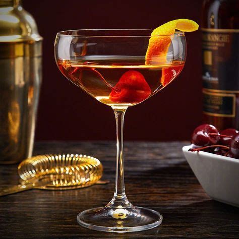 Коктейль «Манхэттен» Manhattan | Manhattan cocktail glass, Manhattan ...