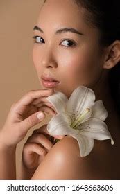 Beautiful Naked Asian Girl Holding White Stock Photo 1648663606 Shutterstock