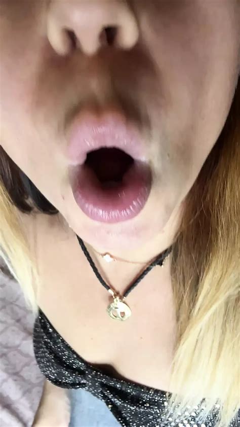Bright And Hot Brunette Mouth Fetish Amateur Porn By FapHouse XHamster