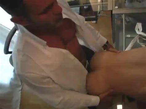 Servicing Daddy At The Office Gay Amateur Amateur Porn XHamster